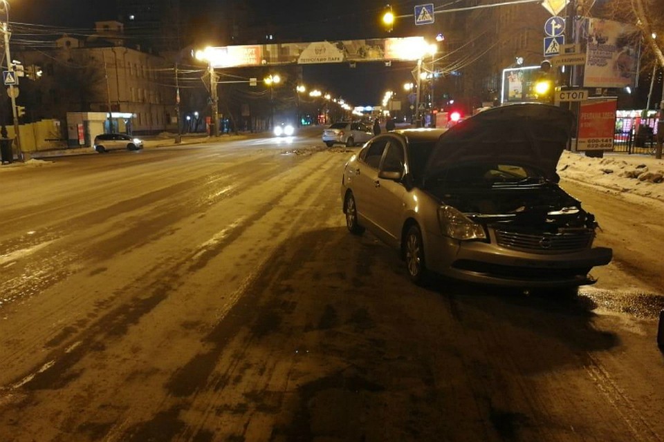Пьяная автолюбительница устроила аварию на перекрестке в Хабаровске