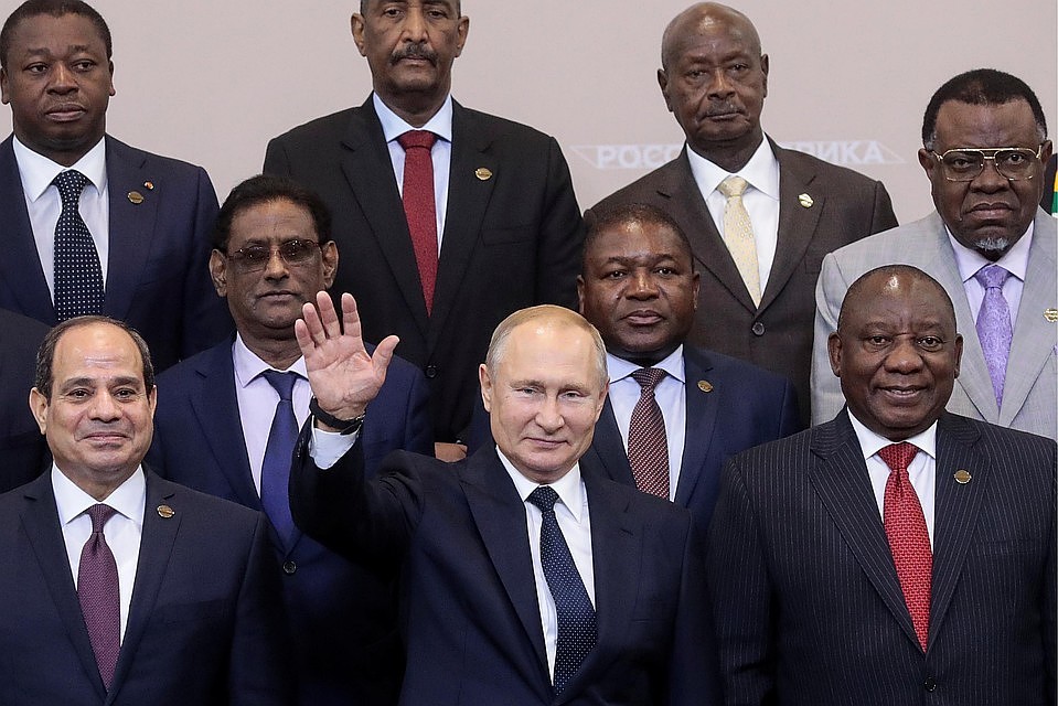 Путин и лидеры африканский стран на саммите в Сочи