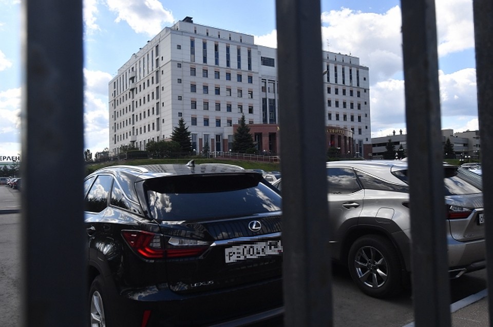 Содержание 8 Лексусов гаража регионального правительства обойдется областному бюджету в несколько десятков миллионов рублей.