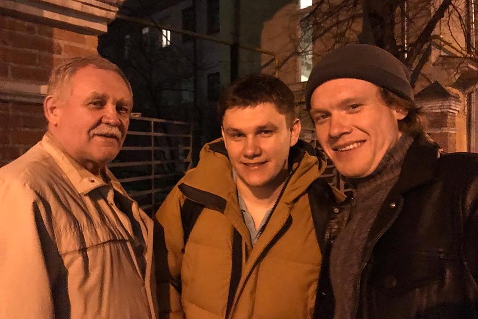 Сын Виктора Ивановича, артист театра и кино Виктор Викторович Хориняк работает в Художественном театре имени А. П. Чехова в Москве.
