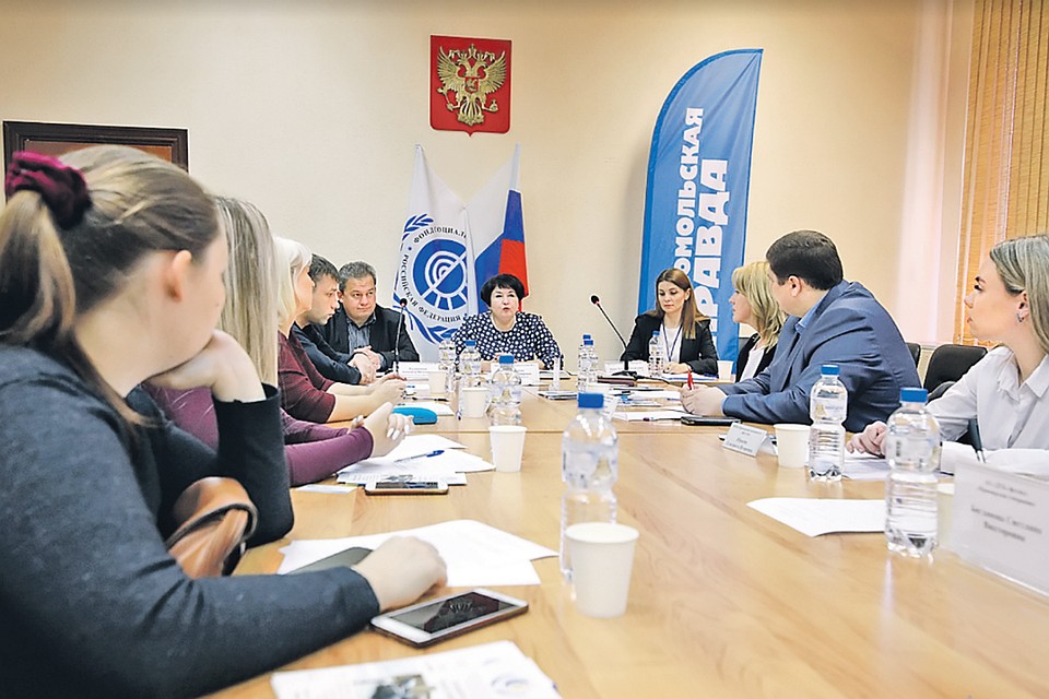 «Круглый стол» собрал экспертов, рассказавших о профилактике несчастных случаев на рабочих местах и развитии государственных социальных услуг.