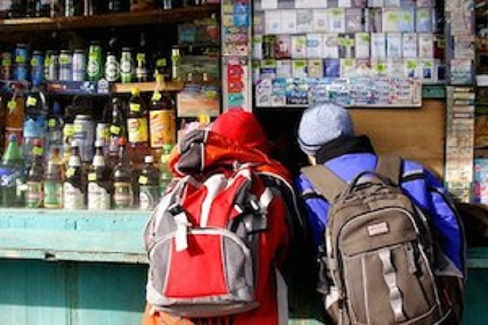 Продавщица из Лангепаса осуждена за неоднократную продажу алкоголя несовершеннолетним. Фото прокуратуры ХМАО.