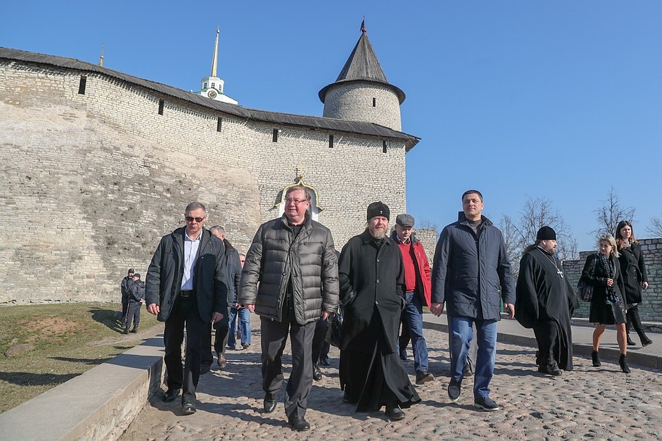 Фото: pskov.ru. В прошлую встречу с Сергеем Степашиным удалось заручиться серьезной поддержкой Фонда.