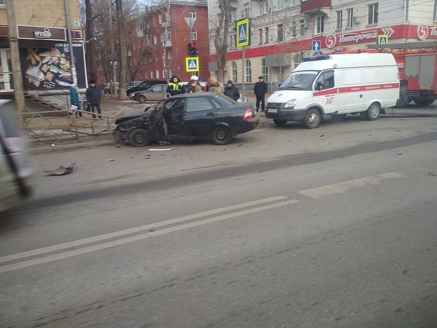 Очевидцы засняли последствия аварии