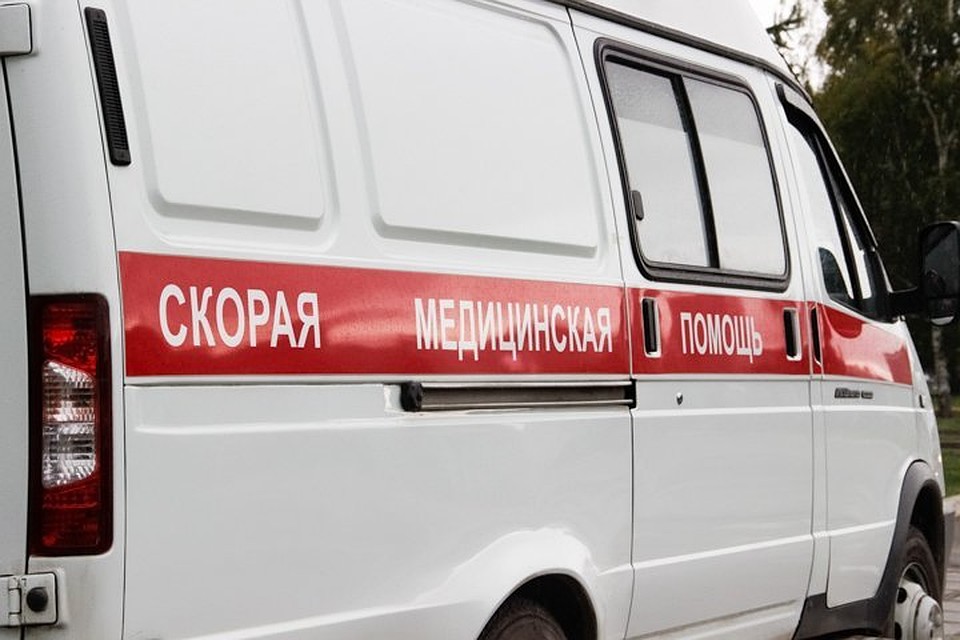 Женщина жива, но ей требуется медицинская помощь.