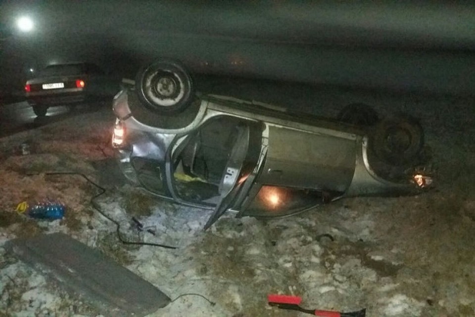 Водитель не справилась с управлением и машина оказалась в кювете. Фото: УГАИ УВД Миноблисполкома.