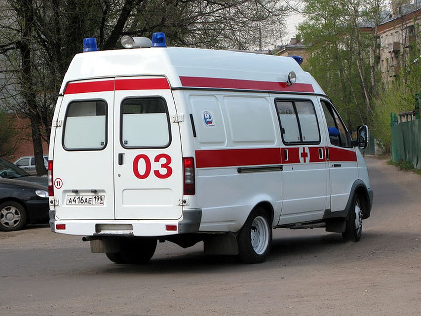 Пострадавшую в Караколе женщину привезли в больницу с ожогами.