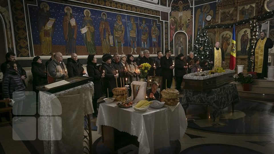 Прощание началось в церкви святой Феодоры. Фото: publika.md