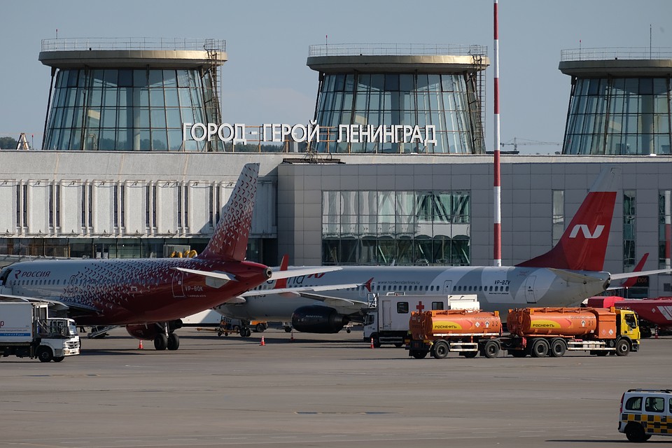Борт Петербург-Мурманск сообщил о технических проблемах.