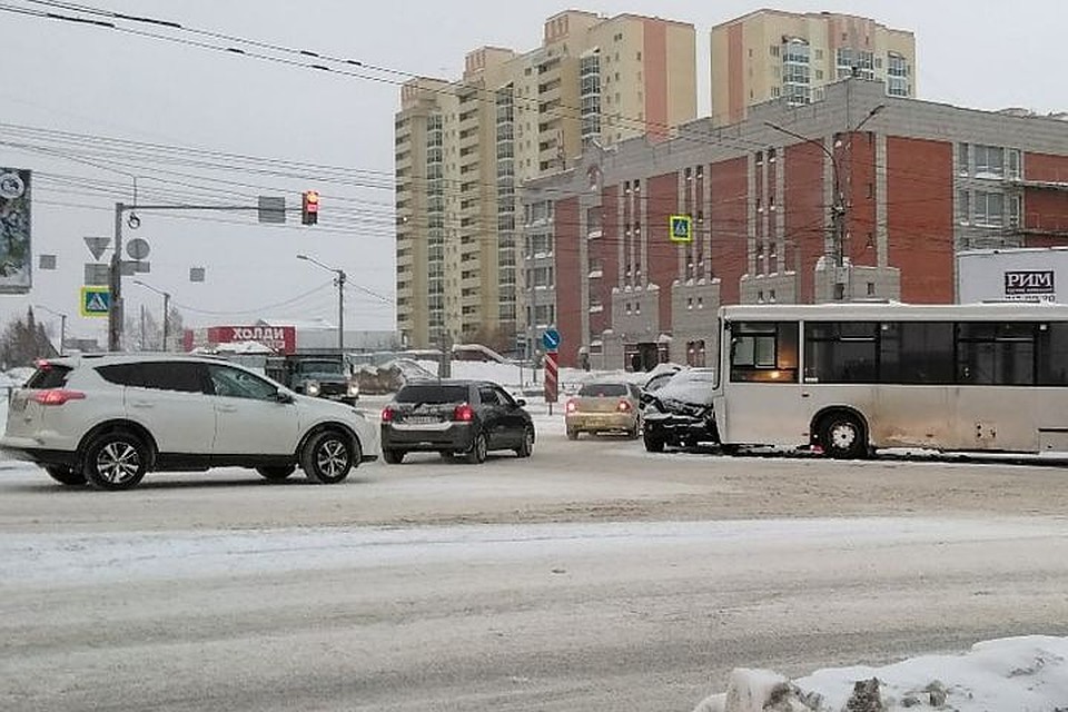 Авария произошла в Ленинском районе.