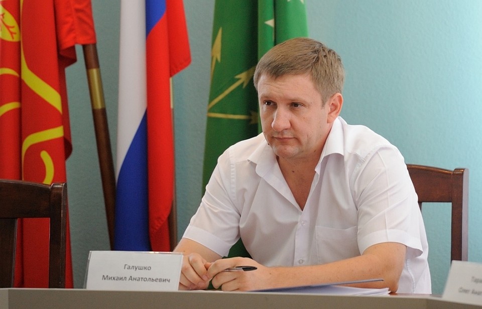 Заместитель главы Майкопа Михаил Галушко сейчас арестован. Фото: maikop.ru