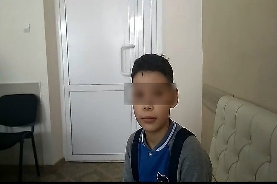 В интервью «Комсомолке» мальчик рассказал, что все равно любит маму.