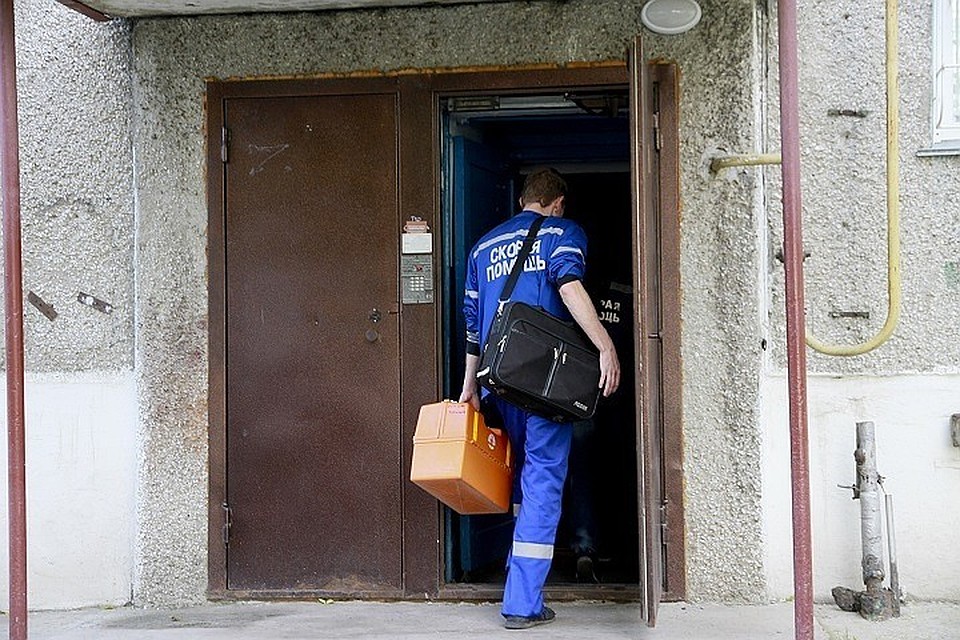 Первый раз медики хоть и опоздали на два часа, но спасибо, что приехали все-таки. А второй вызов проигнорировали вовсе