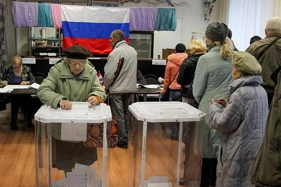 Во время прошлых выборов губернатора у избирательных урн даже скапливались очереди.