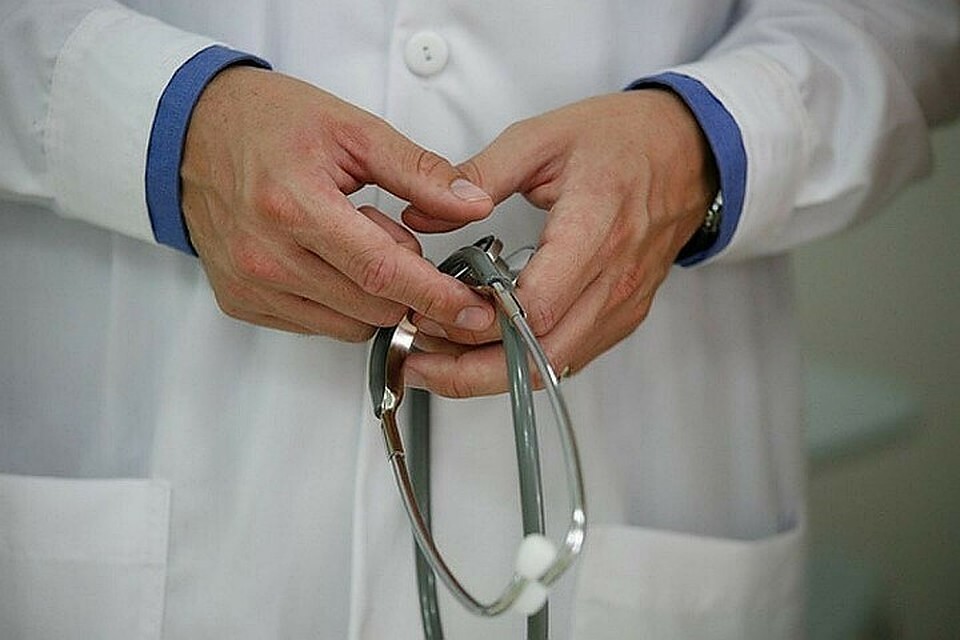 В Краснодаре врачи извлекли из вены пациентки инородный предмет