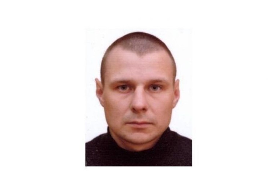 Если вы пострадали от действий мужчины на фотографии, следователи просят сообщить об этом по телефонам: (8017) 335 2808 или (8044) 500 3111.