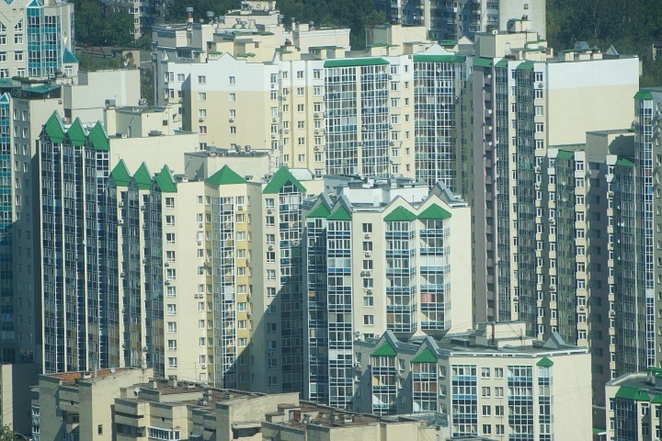 Жилья строят много. а покупают мало