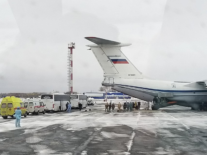 По хештегу #своих_не_бросаем всего за несколько часов было опубликовано порядка 10 000 постов