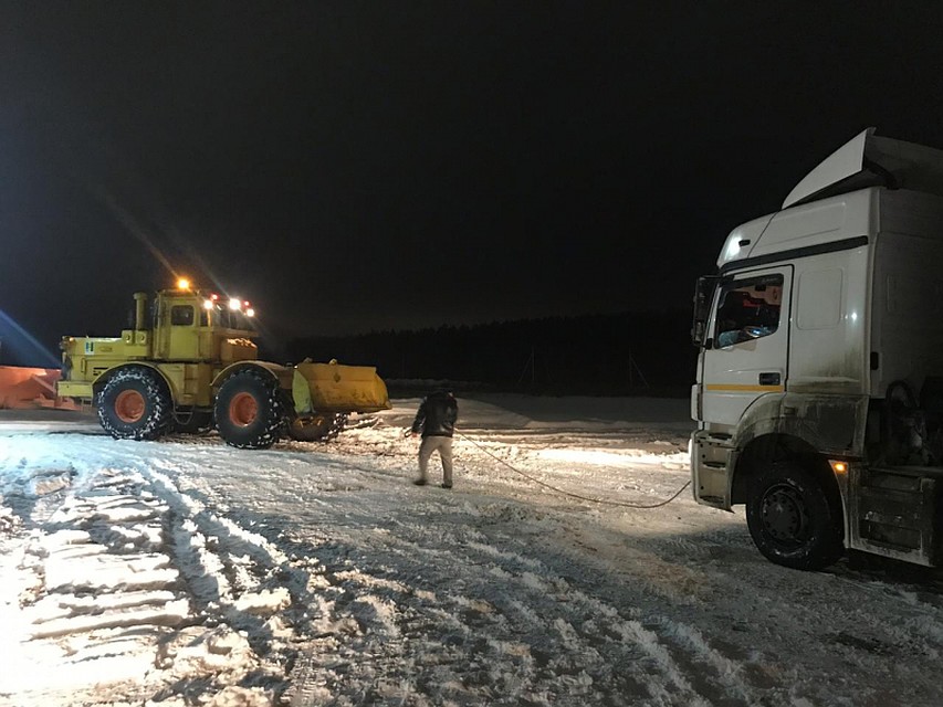 На помощь тамбовскому водителю пришли местные полицейские