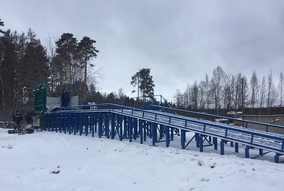 Оборудование станции позволяет запрессовывать в контейнер до 200 м3/час смешанных отходов. Фото: ТСАХ