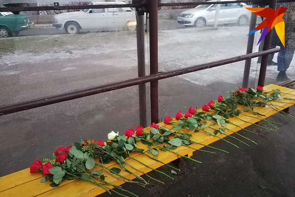 Инсталляция на минской остановке напугала жителей Малиновки.