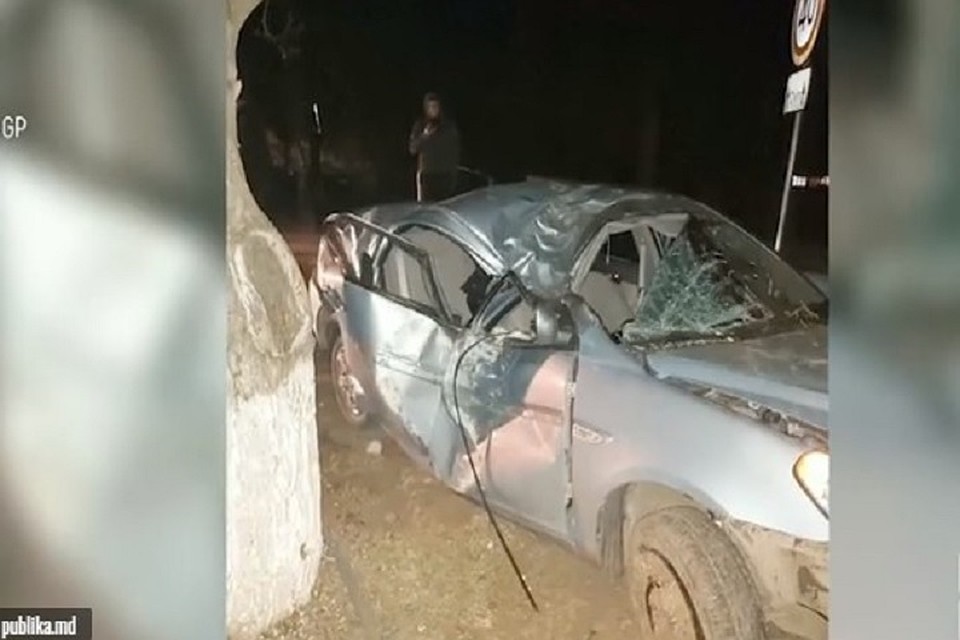 Пострадавших доставили в районную больницу на обследование, но от госпитализации они отказались. Фото: скриншот из видео