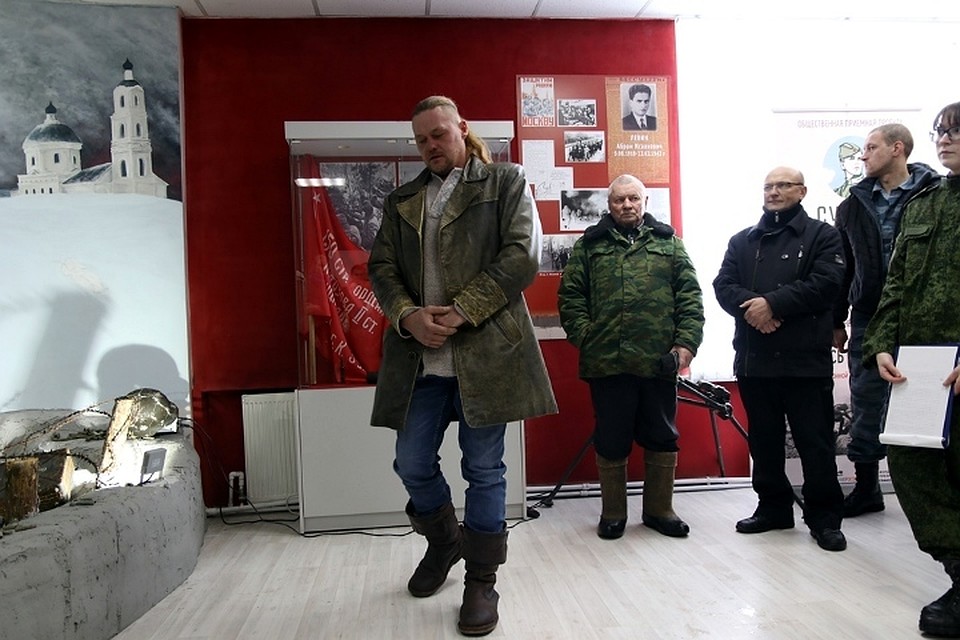 Андрей Смирнов (в центре) в музее "Ржевский выступ"