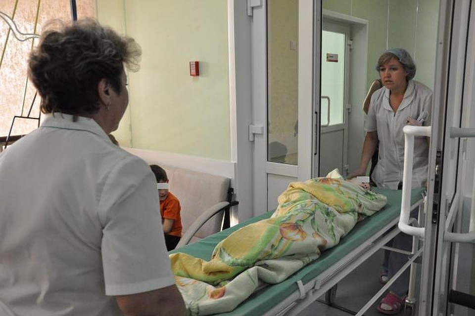 Ребенка уже перевели в общую палату, он находится под наблюдением врачей.