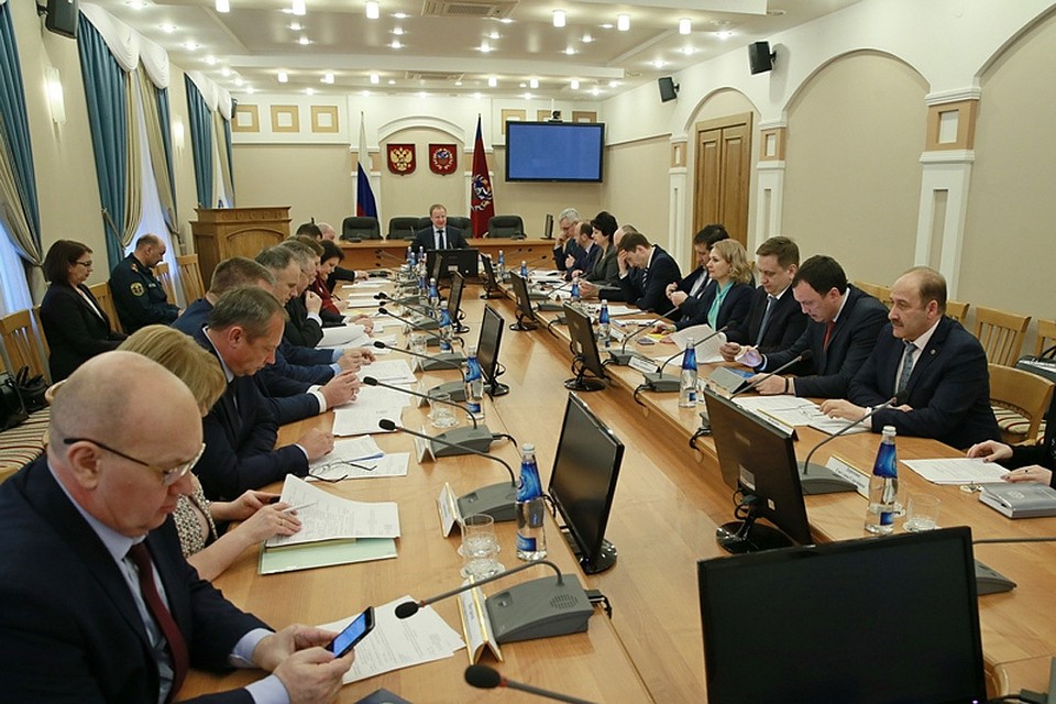 Заседание оперативного штаба по реализации мер профилактики и контроля за возникновением и распространением коронавирусной инфекции в Алтайском крае