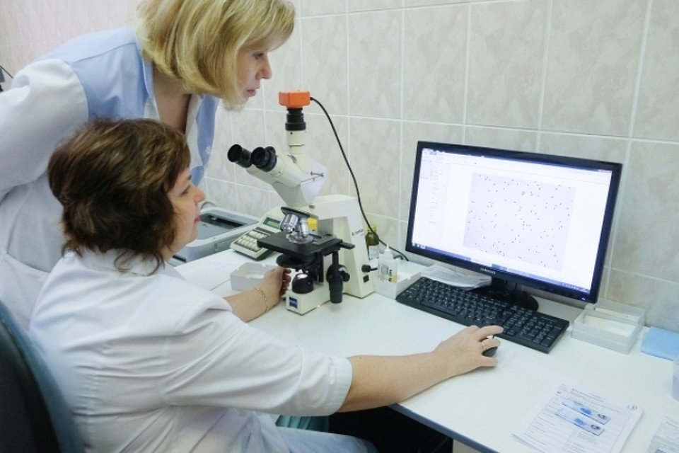 Специалисты назвали количество тестов на коронавирус в Кузбассе.