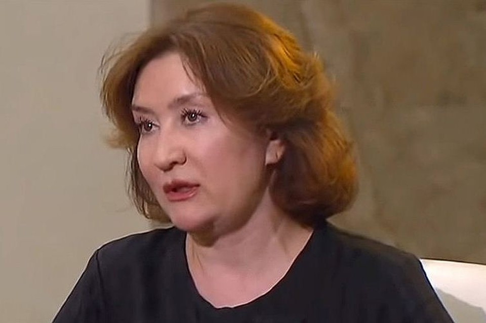 Елена Хахалева находится на длительном больничном