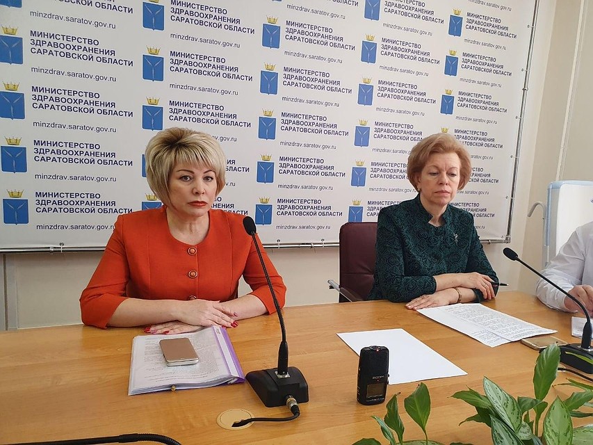 Татьяна Гаранина и глава минздрава Наталья Мазина