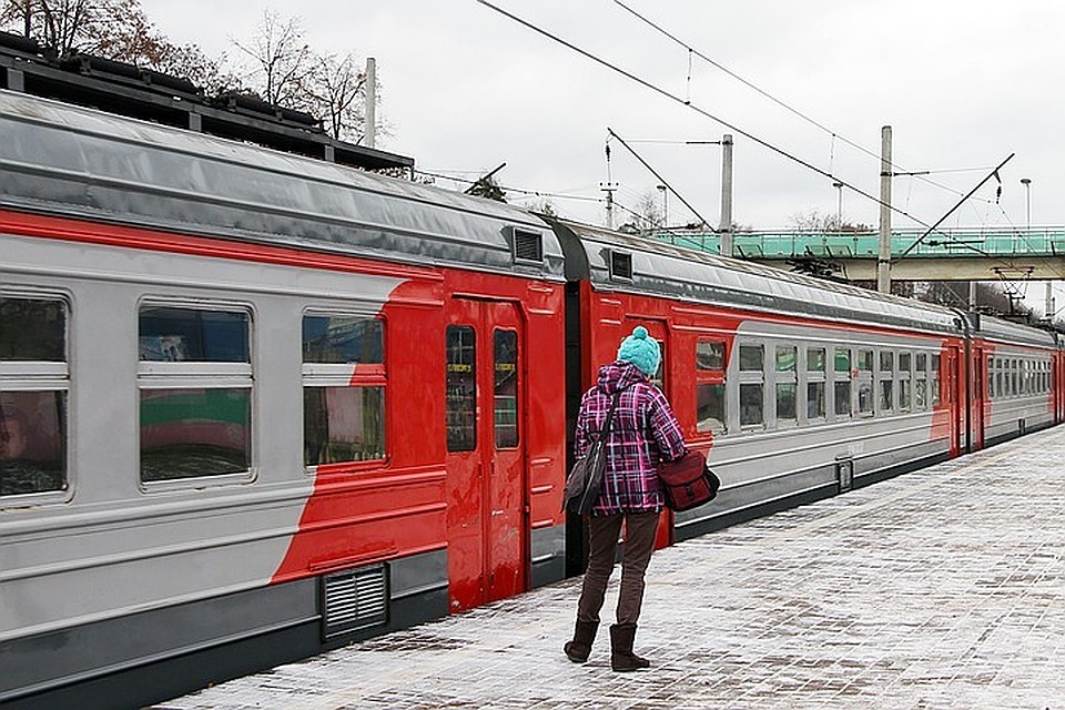 В Москве электричка сбила пассажира