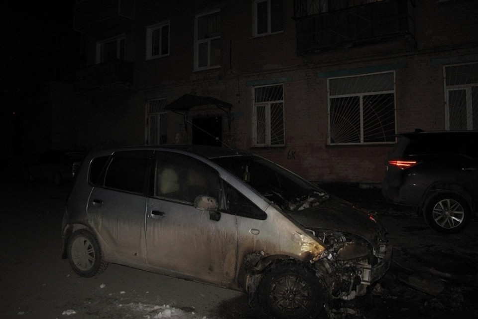 Прокопчанка приревновала мужа к бывшей супруге и подожгла ее автомобиль. Фото: ГУ МВД России по Кемеровской области