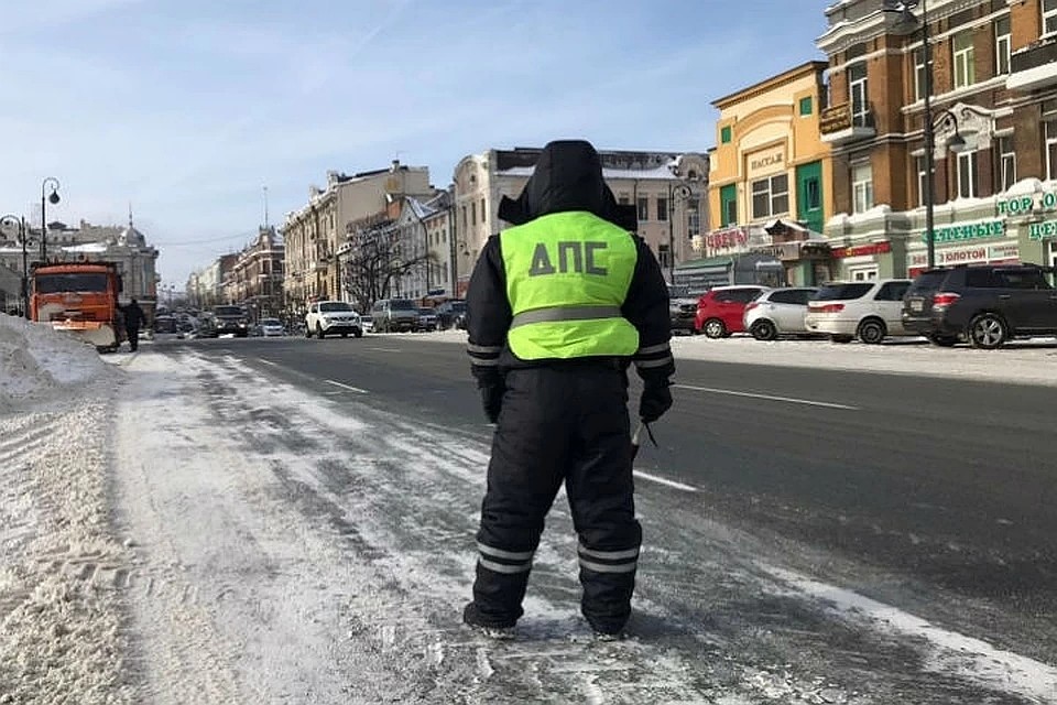 За неправильную перевозку детей штраф 3000 руб. Фото: Сайт УМВД Приморского края