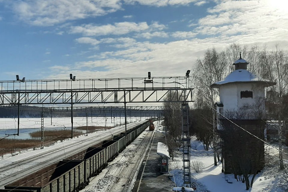 Пригородная станция