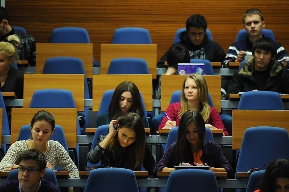 Студентов российских вузов отправят на каникулы с 28 марта по 5 апреля. Фото: Сергей Карпов/ТАСС