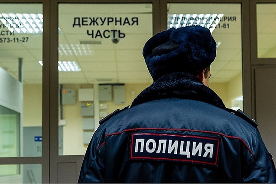 Полицейские задержали бездушную горе-мамашу и доставили в райотдел.