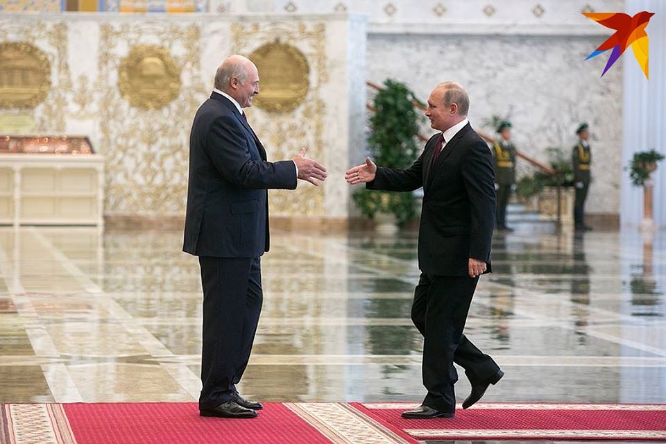 Лукашенко и Путин поздравили друг друга