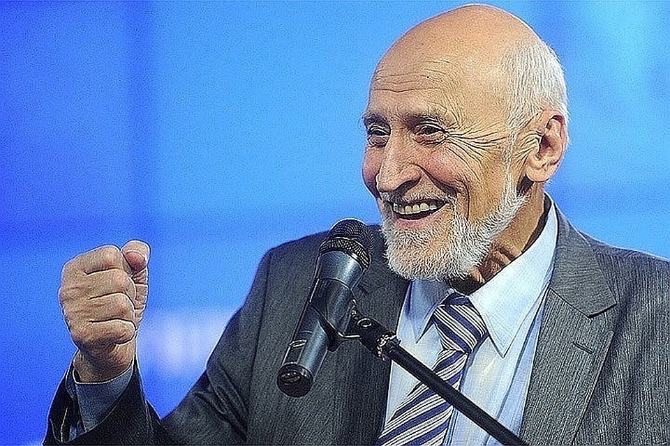 Профессор Николай Дроздов рассказал, чем занимается на карантине