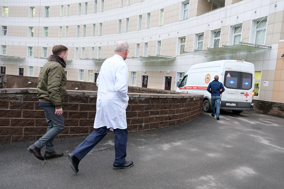 392 пациента остаются в Боткинской больнице с подозрением на коронавирус.