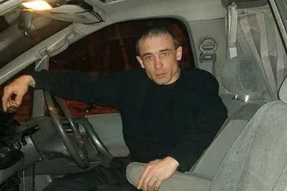 Мужчина с татуировкой в виде волчьего оскала пропал без вести в Шелехове. Фото: ГУ МВД России по Иркутской области.