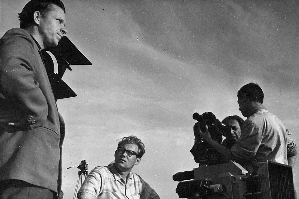 Василь Быков на съемках «Третьей ракеты» в 1963-м. Фото: архив Василя Быкова
