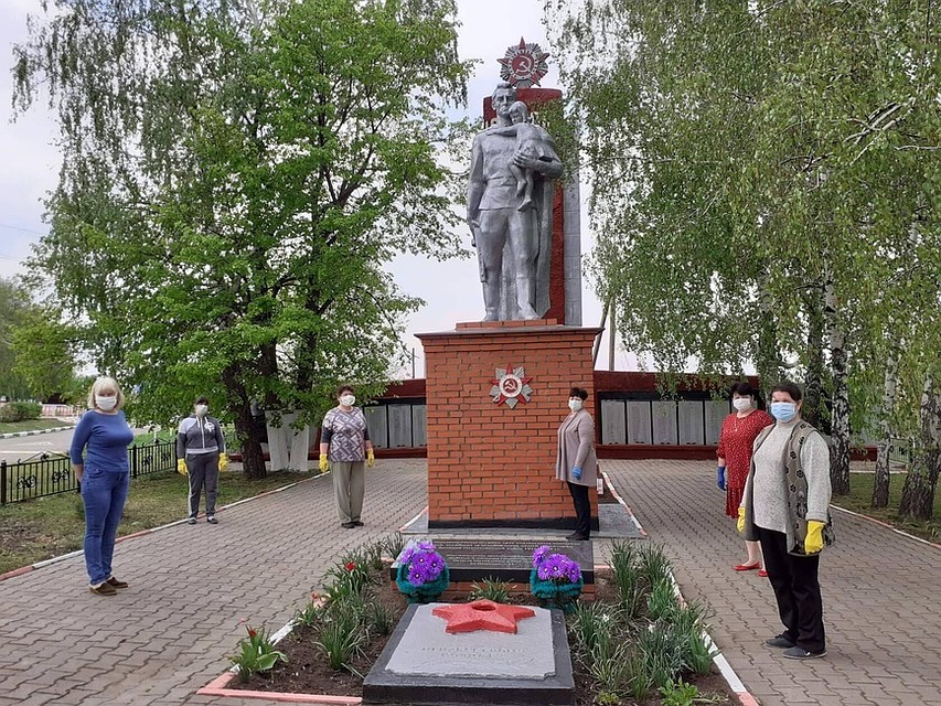 В селе Лесное Уколово в Красненском районе отремонтирован памятник. Фото пресс-службы администрации Красненского района