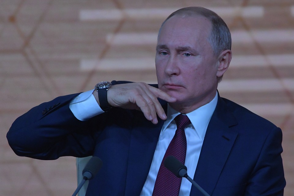 Президент также назвал меры поддержки врачей и соцработников