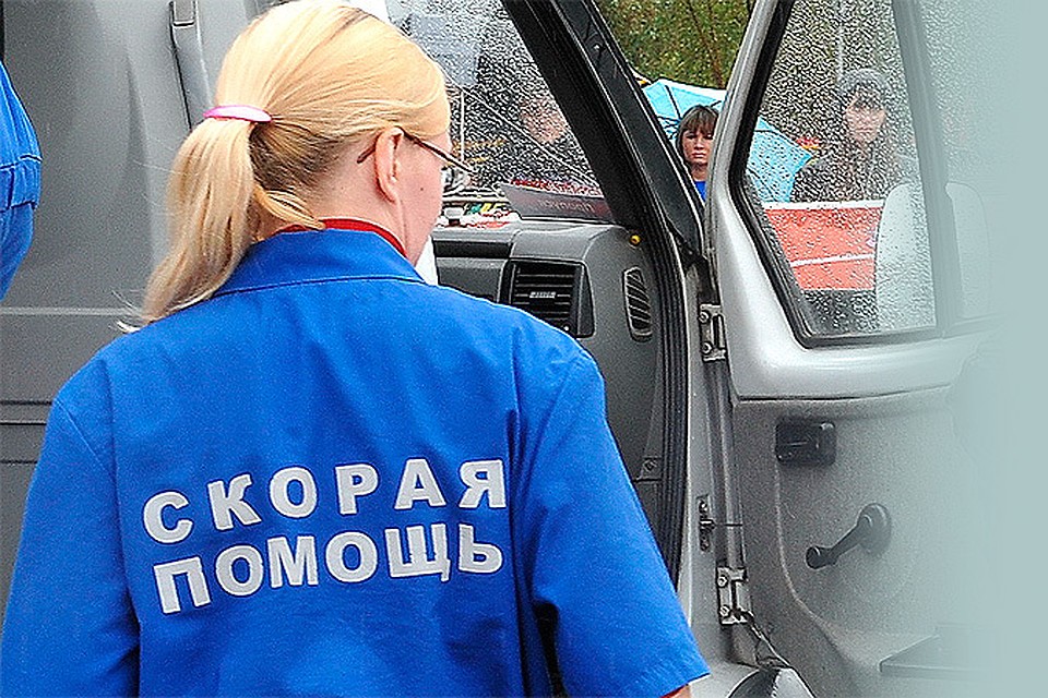 Медики госпитализировали пострадавшую девушку с ожогами 35 процентов тела.