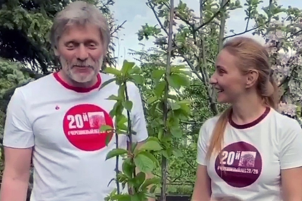 Дмитрий Песков, перенесший коронавирус, за время болезни отрастил седую бороду и обзавелся шевелюрой