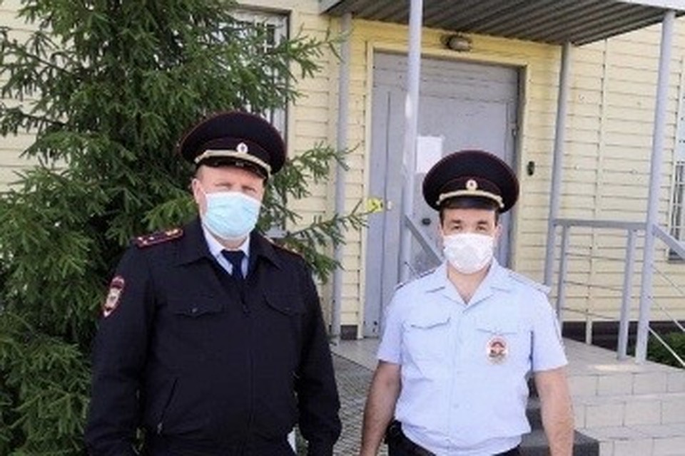 Силовики во время пришли на помощь. Фото: пресс-служба ГУ МВД России по Челябинской области