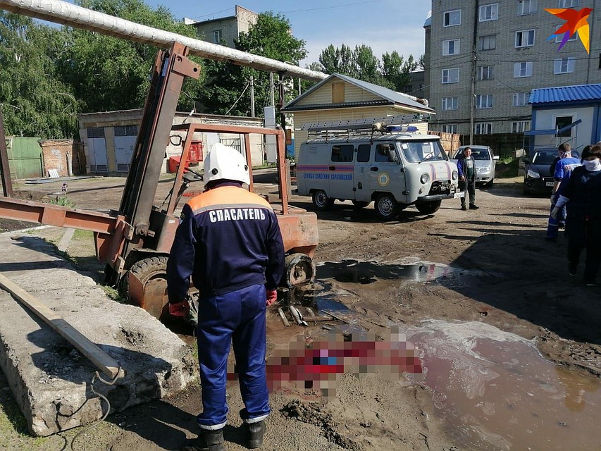 На месте ЧП в Балашове. Фото Саратовской областной службы спасения