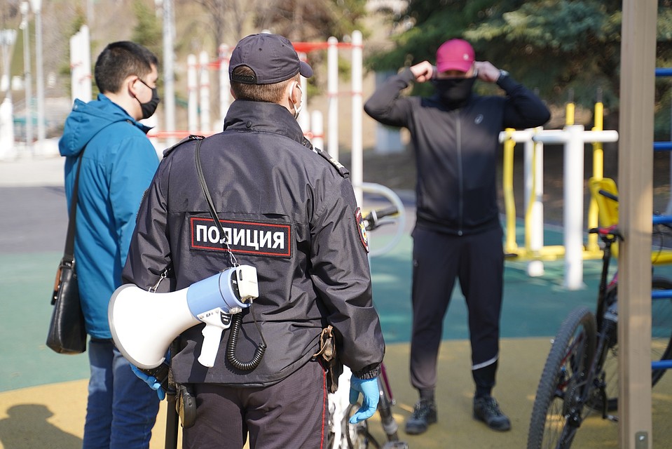 Ограничения продлятся минимум до 8 июня